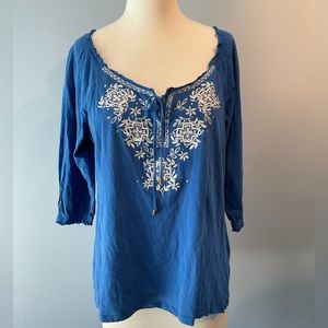 GUC blue 3/4 sleeve top